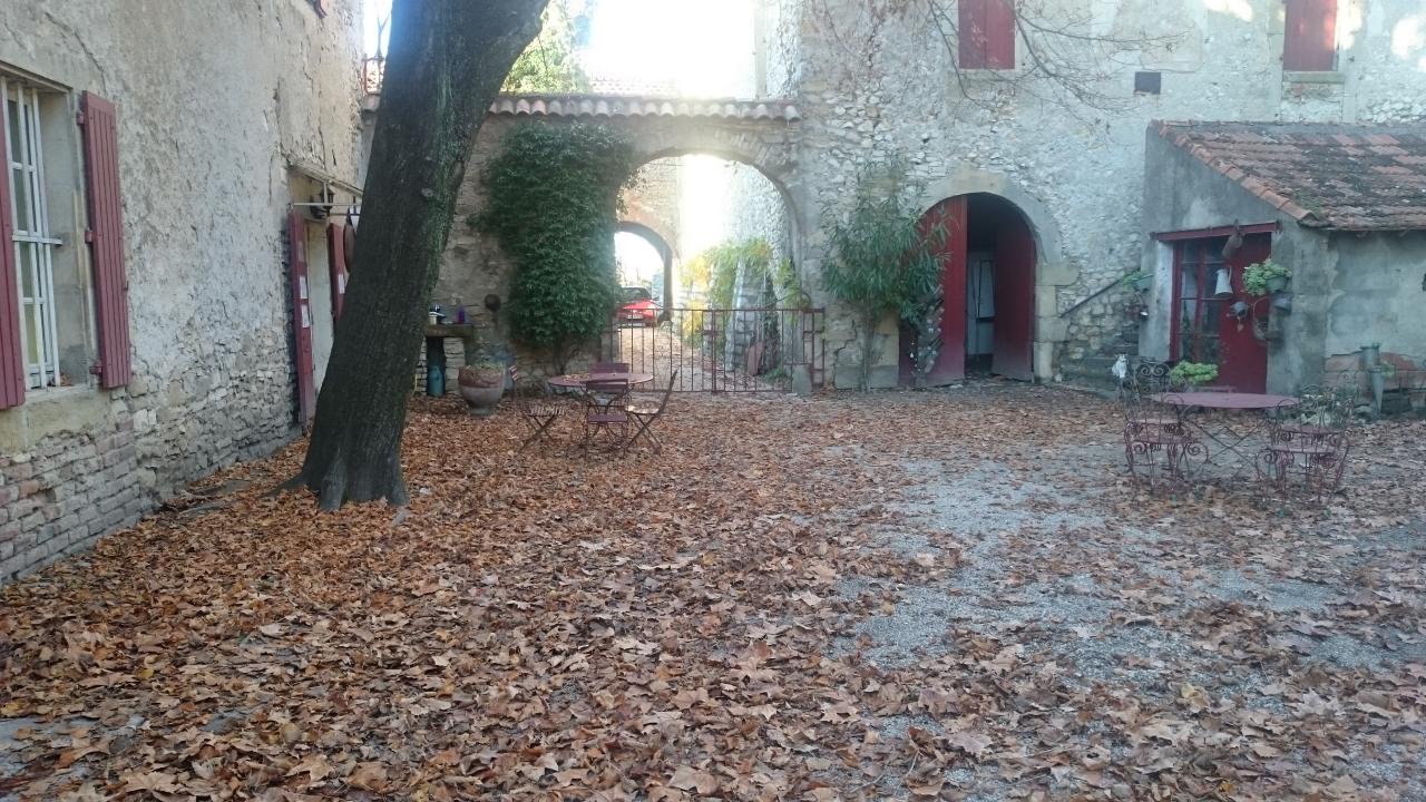 La Cour en automne