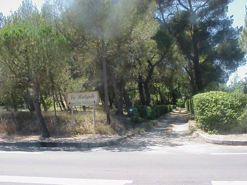 Entrée route d'Uzès